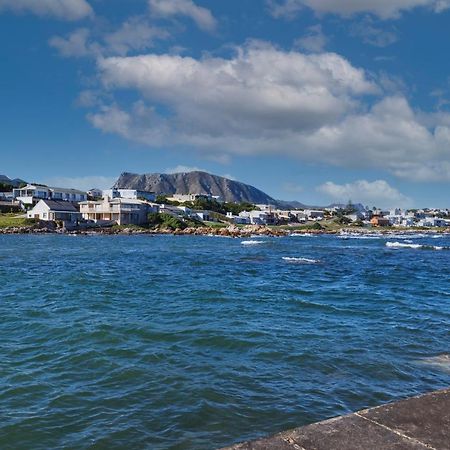 Aire Del Mar Guest House Kleinbaai Екстериор снимка