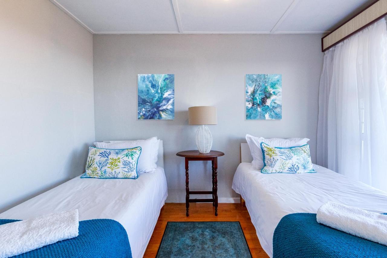 Aire Del Mar Guest House Kleinbaai Екстериор снимка