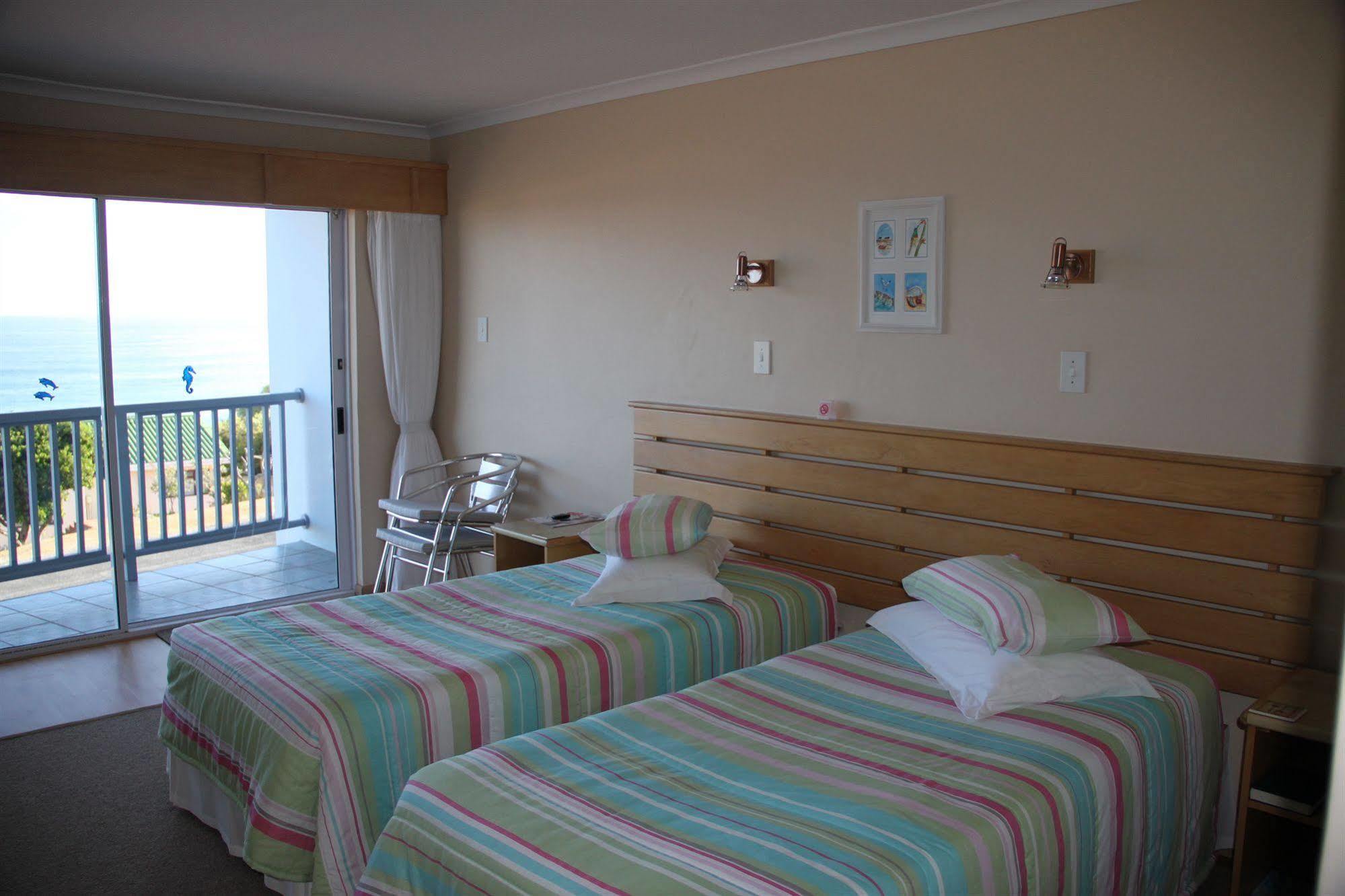 Aire Del Mar Guest House Kleinbaai Екстериор снимка